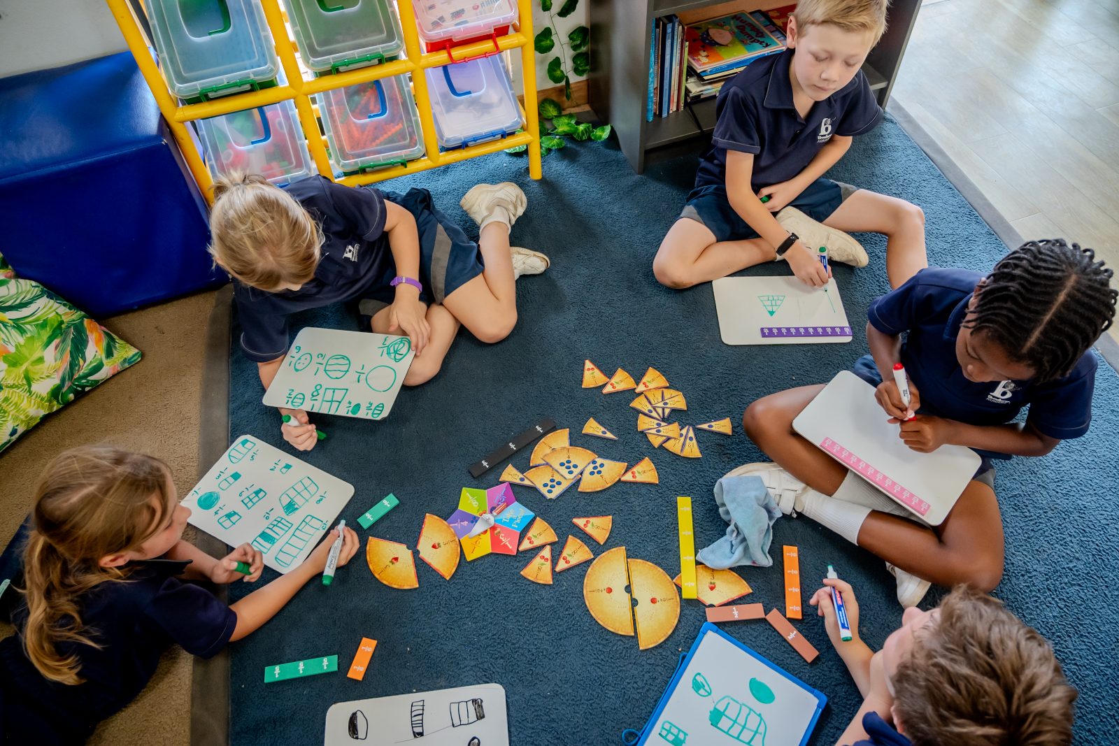 Hands-on maths, fractions on the floor